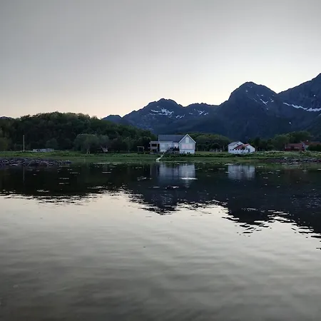 Family-friendly In Vagan, Lofoten * Orsvag